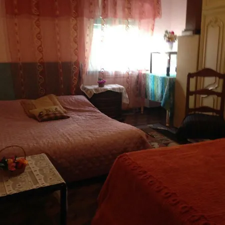 Economico Con Tre Stanze Genova