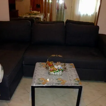 Economico Con Tre Stanze Genova