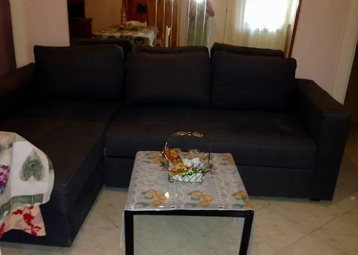 Economico Con Tre Stanze Genova