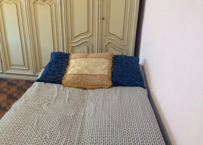 Economico Con Tre Stanze Affittacamere